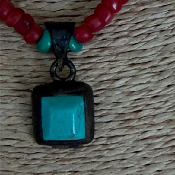 Artisan Red coral  Beaded Necklace with Turquoise Charm Sterling Silver vintage - Picture 5 of 17